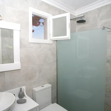 בית נופש White Sea